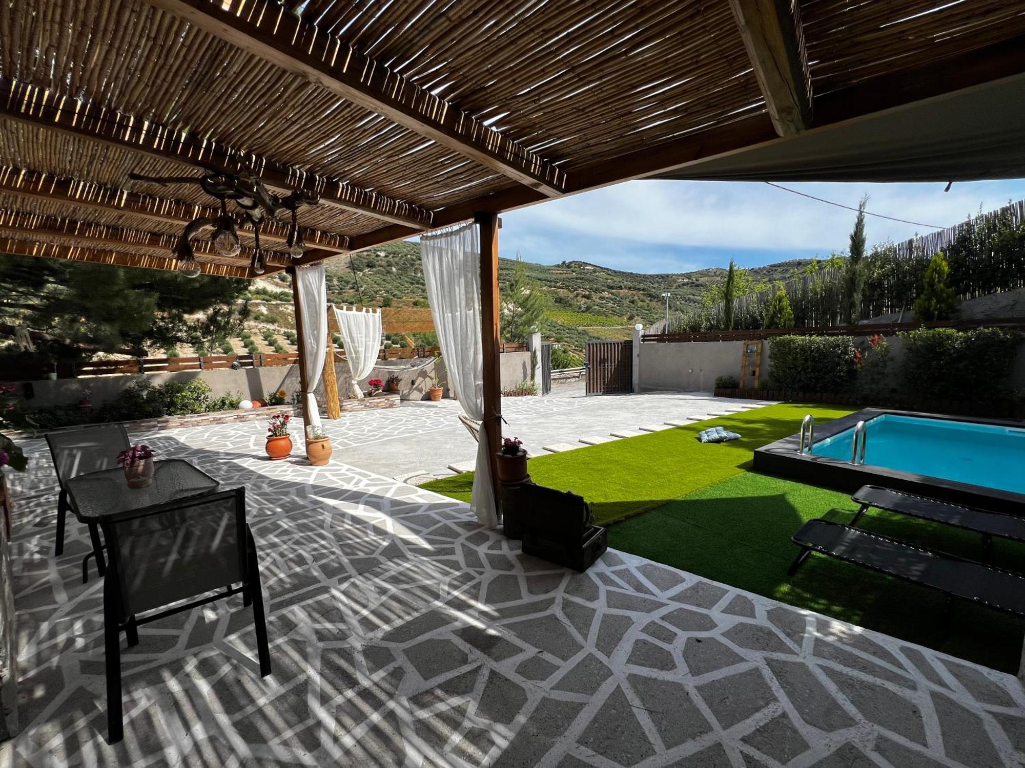 Natural House With Pool & Private Parking *