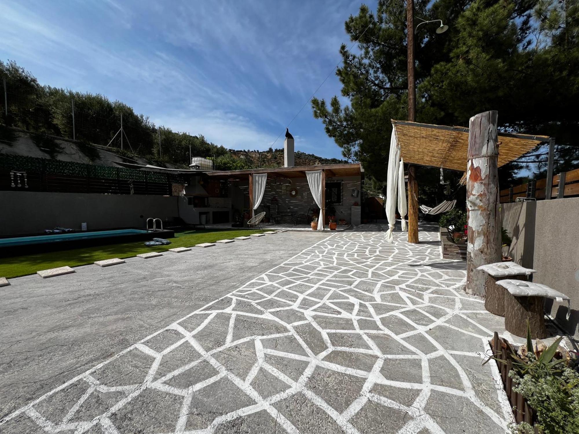 Natural House With Pool & Private Parking Holiday home