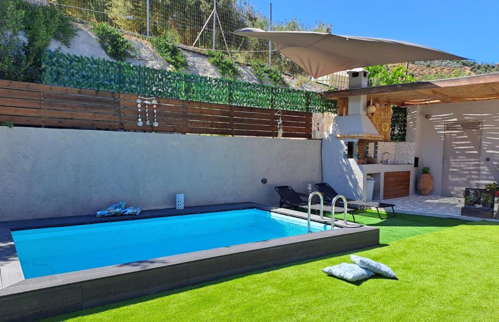 Natural House With Pool & Private Parking
