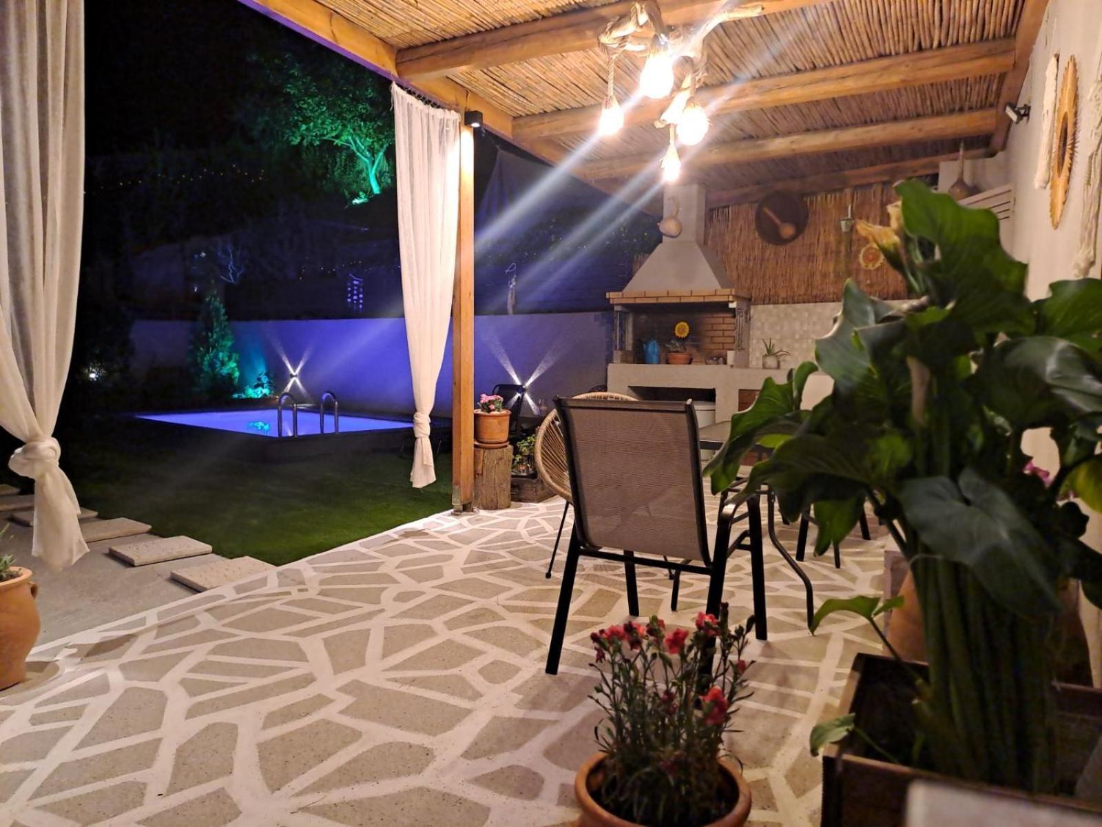 Natural House With Pool & Private Parking Iraklio